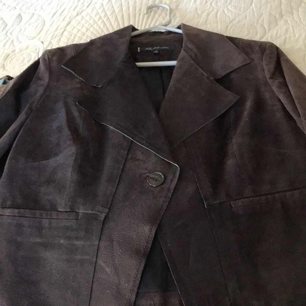 Anne Klein suede jacket in good condition. - Picture 4 of 4